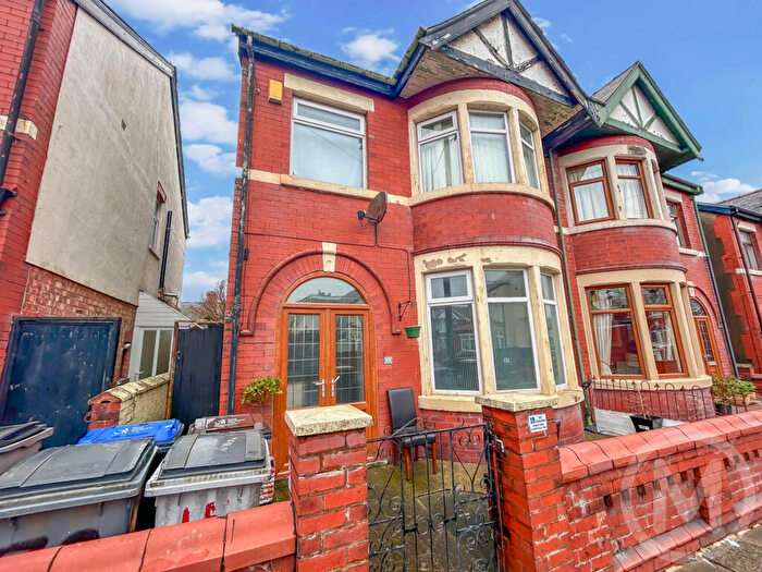 3 Bedroom Semi Detached House For Sale In Ripon Road, Blackpool, FY1