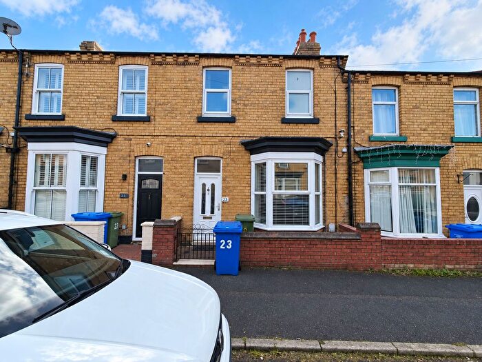 2 Bedroom Terraced House For Sale In Britannia Street, Scarborough, YO12
