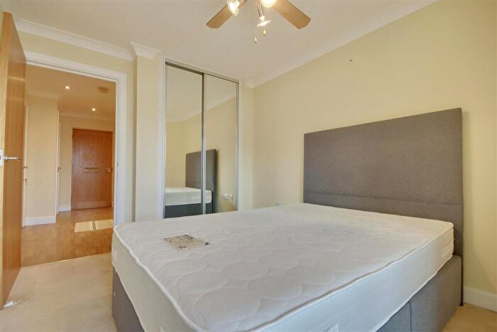 2 Bedroom Flat To Rent In Arethusa House, Gunwharf Quays, Portsmouth, PO1