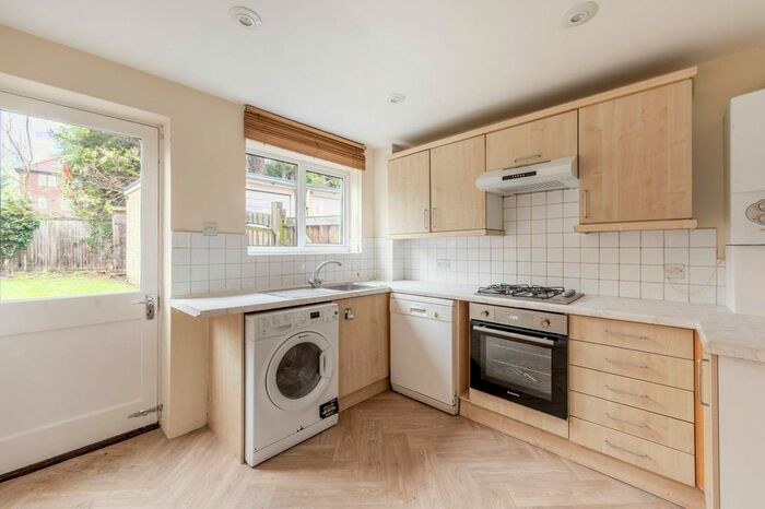 3 Bedroom Semi Detached House To Rent In Wychwood Way, Northwood, HA6