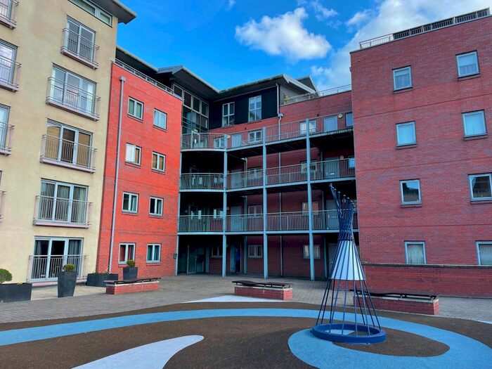 2 Bedroom Flat To Rent In Queens Road, Chester, CH1