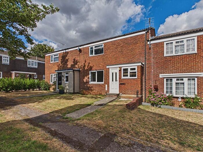 2 Bedroom Property For Sale In Hurst Road, Kennington, Ashford, TN24