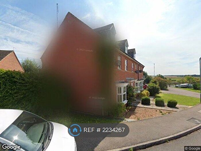 3 Bedroom Terraced House To Rent In Gladiator Close, Wootton, Northampton, NN4