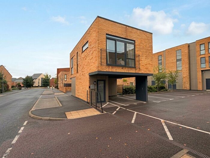 1 Bedroom Maisonette For Sale In Peninsular Court, Brooklands, MK10
