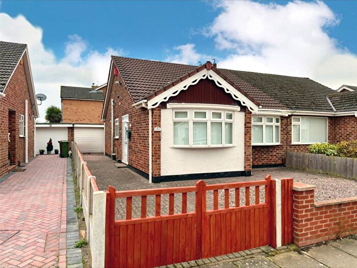2 Bedroom Bungalow For Sale In Tenby Drive, Moreton, Merseyside, CH46