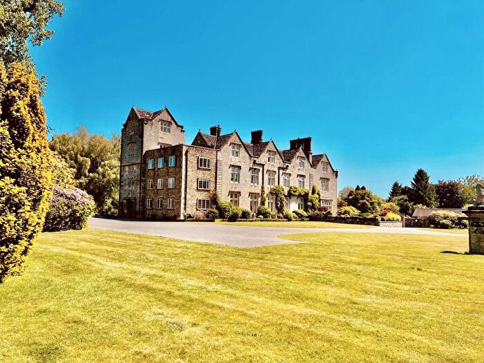 Studio For Sale In Denne Park House, Horsham, RH13