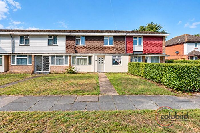 3 Bedroom Terraced House For Sale In Markhams Chase, Basildon, SS15