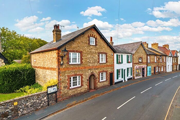 4 Bedroom End Terrace House For Sale In Moat Sole, Sandwich, CT13