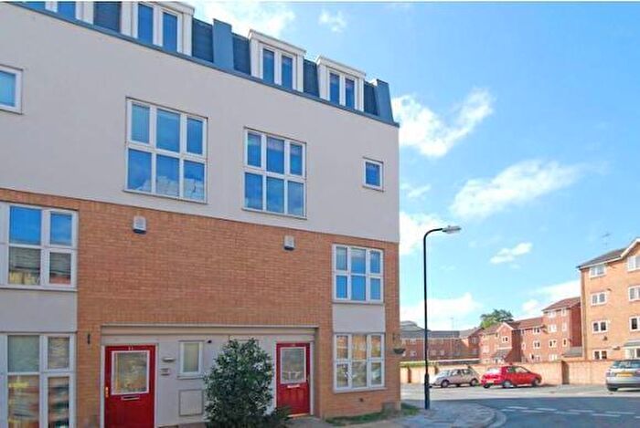 5 Bedroom Town House To Rent In Franklin Place, Deptford, Lewisham, Blackheath, London, SE13
