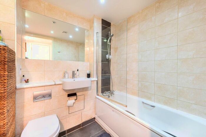 1 Bedroom Flat For Sale In Elizabeth House, Wembley Park, Wembley, HA9