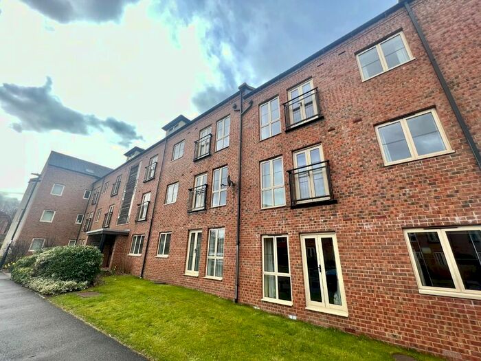 2 Bedroom Flat To Rent In Lawrence Square, York, YO10