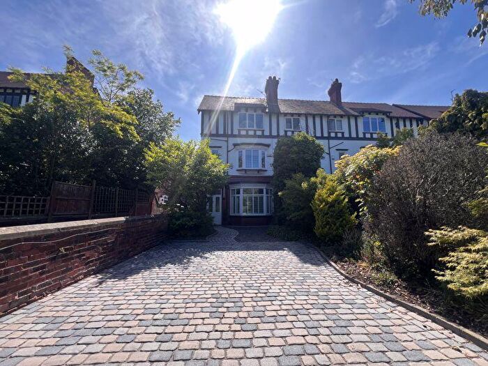 4 Bedroom Detached House To Rent In Golf Open - Park Road, Southport - Sleeps, PR9