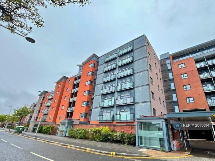 Studio To Rent In Kings Road, Swansea, SA1