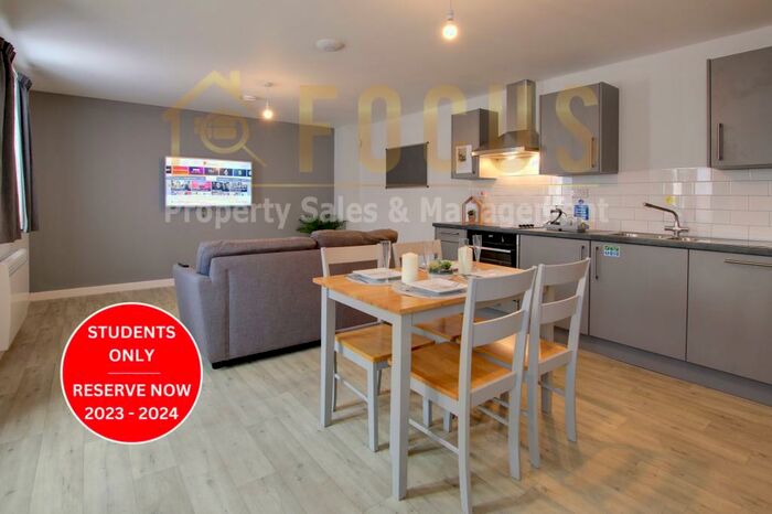 2 Bedroom Apartment To Rent In Clarendon Park Road, Leicester, LE2