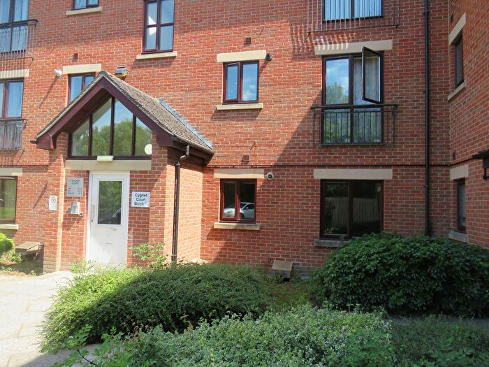2 Bedroom Flat For Sale In Cygnet Court, Spalding, PE11