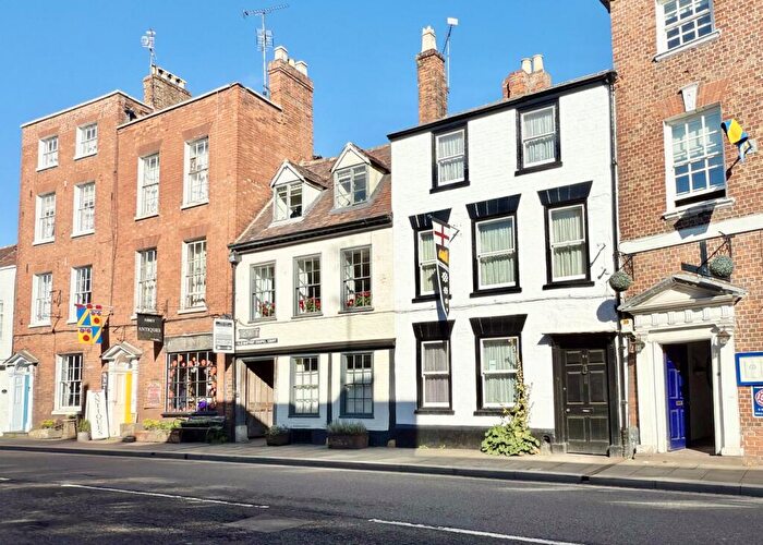 4 Bedroom Town House For Sale In Church Street, Tewkesbury, GL20