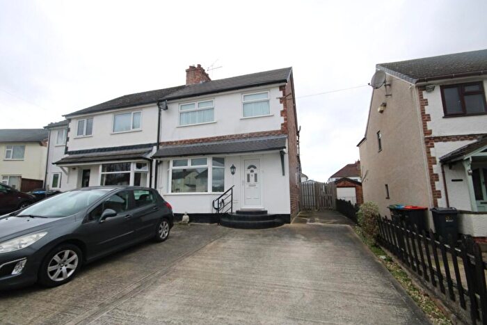 3 Bedroom Semi-Detached House To Rent In Kronsbec Avenue, Little Sutton, CH66