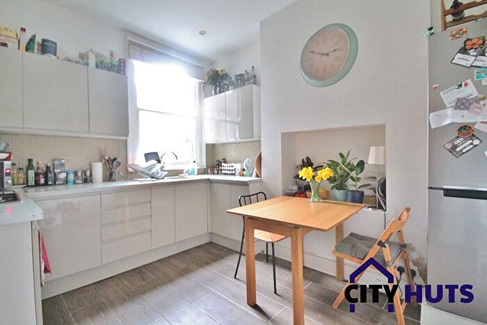 4 Bedroom Terraced House To Rent In Crowland Road, Seven Sisters, N15