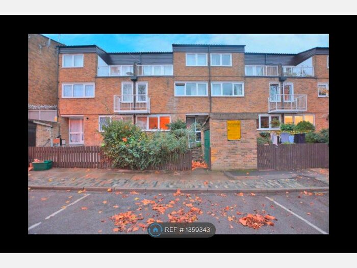 Studio To Rent In London, London, N5