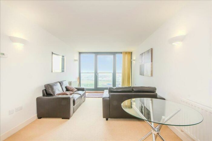 1 Bedroom Flat To Rent In Blackwall Way, London, E14