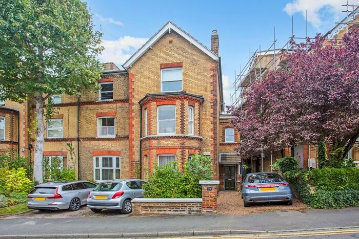 2 Bedroom Flat To Rent In Granville Road, Sevenoaks, TN13