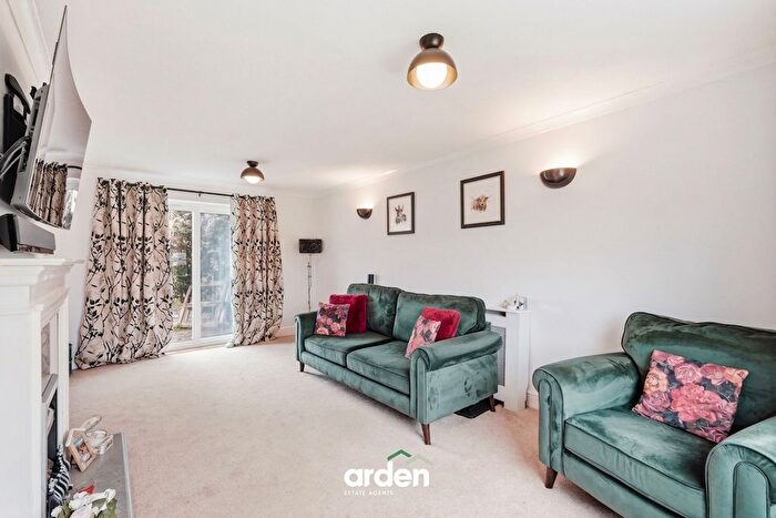 3 Bedroom Terraced House For Sale In Bisley Close, Worcester, WR4