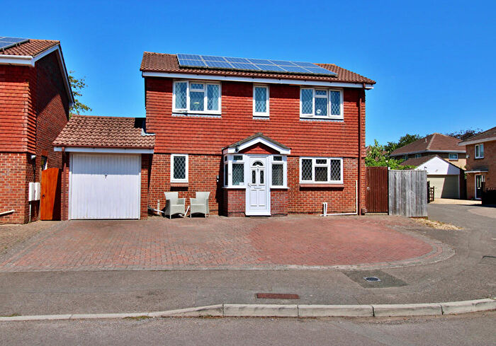4 Bedroom Detached House For Sale In Lime Avenue, Melksham, Wiltshire, SN12
