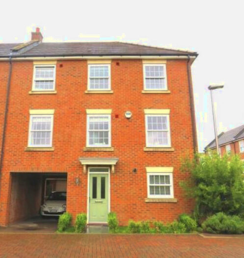 5 Bedroom Semi-Detached House To Rent In Blacksmiths Way, Milton Keynes, MK17