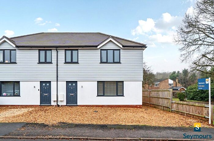 3 Bedroom Semi Detached House For Sale In Barton Road, Bramley, Guildford, Surrey, GU5