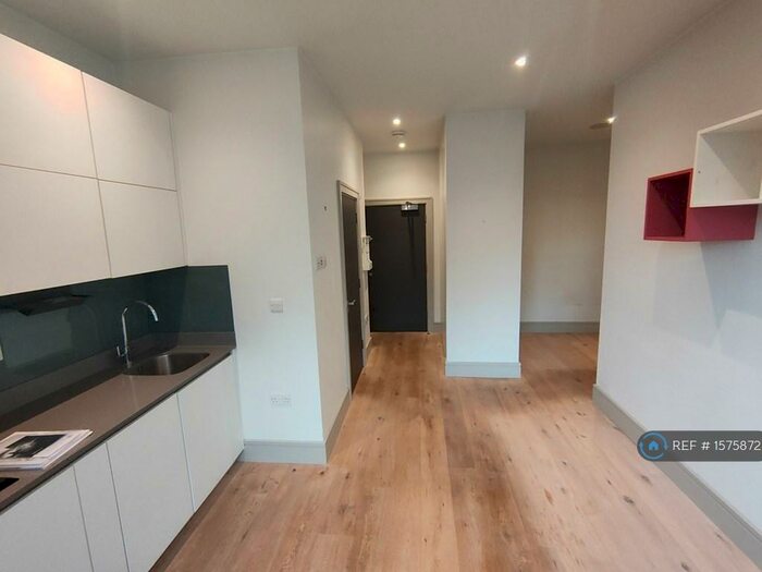 Studio To Rent In Burlington Road, New Malden, KT3