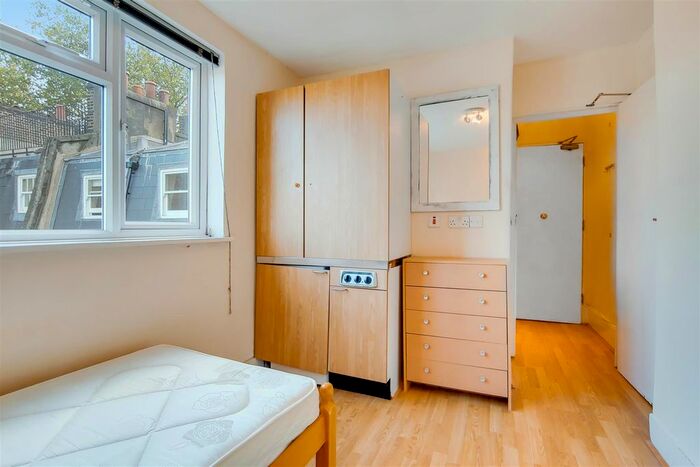 Studio To Rent In St Petersburgh Place, Bayswater, W2