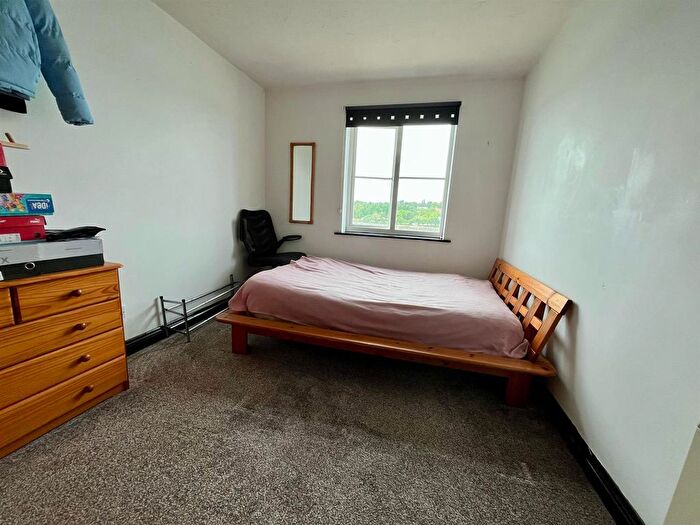 1 Bedroom Flat To Rent In Britannia Wharf, Docklands, PR2