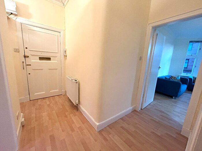 1 Bedroom Flat To Rent In Kildonan Drive, Thornwood, Glasgow, G11