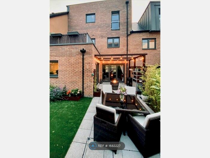 3 Bedroom Terraced House To Rent In Lawrie Reilly Place, Edinburgh, EH7