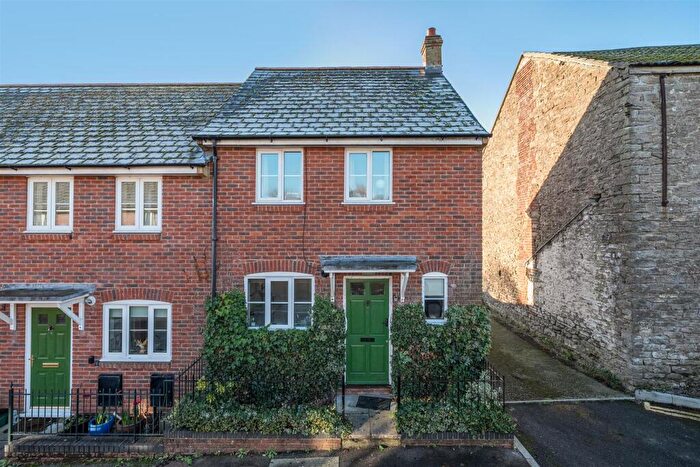 2 Bedroom End Of Terrace House For Sale In Berkeley Court, Bridport, DT6