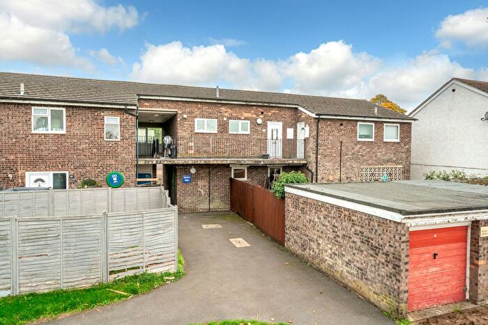 1 Bedroom Flat For Sale In Wootton Drive, Hemel Hempstead, HP2