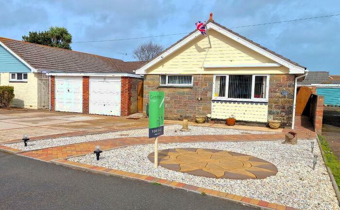2 Bedroom Detached Bungalow For Sale In Brook Furlong, Bembridge, Isle Of Wight, PO35