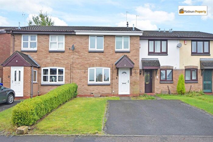 3 Bedroom Town House For Sale In Comfrey Close, Stoke-On-Trent, ST3
