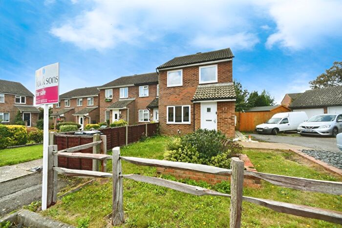 3 Bedroom End Of Terrace House For Sale In Swannee Close, Peacehaven, BN10