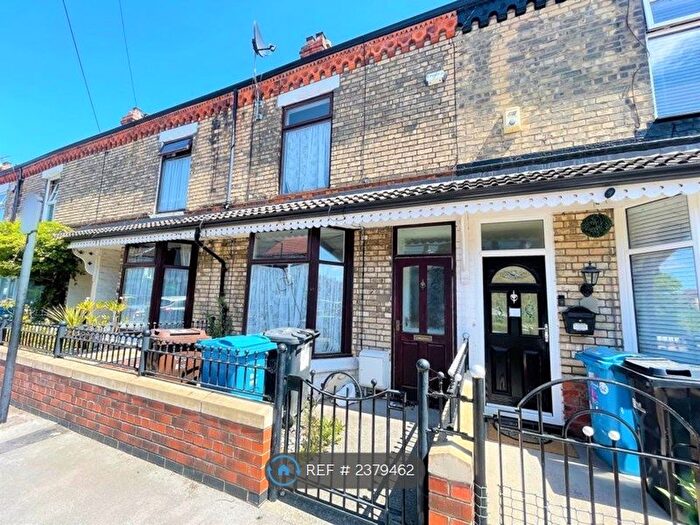 3 Bedroom Terraced House To Rent In De La Pole Avenue, Hull, HU3