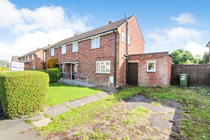 3 Bedroom Semi-Detached House For Sale In Osborn Road, Barton-le-Clay, Bedfordshire, MK45