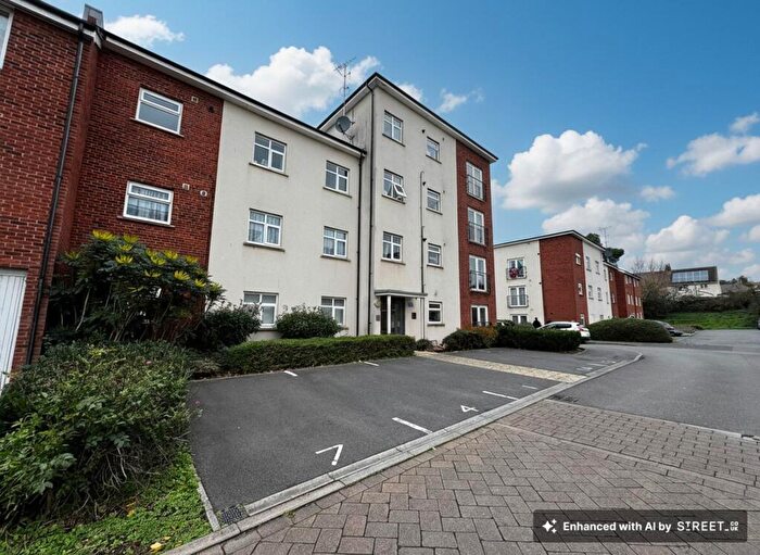 2 Bedroom Flat To Rent In Thursby Walk, Exeter, EX4