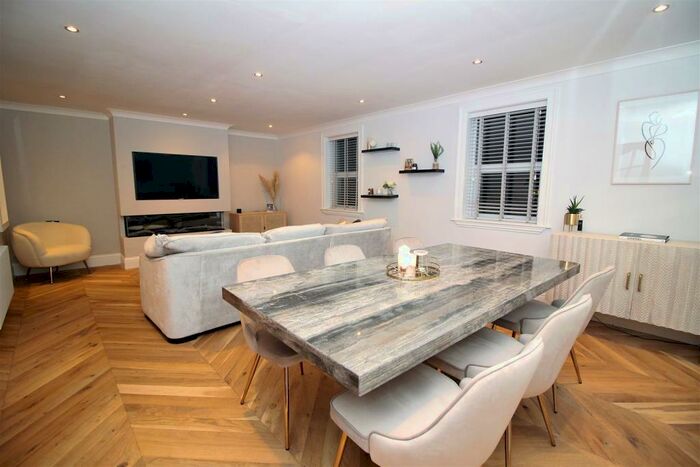 3 Bedroom Flat To Rent In Field Farm Court, Hedworth Lane, Jarrow, NE32