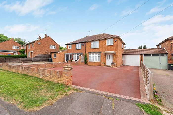 3 Bedroom Semi-Detached House For Sale In Tilehouse Way, Denham, Uxbridge, UB9