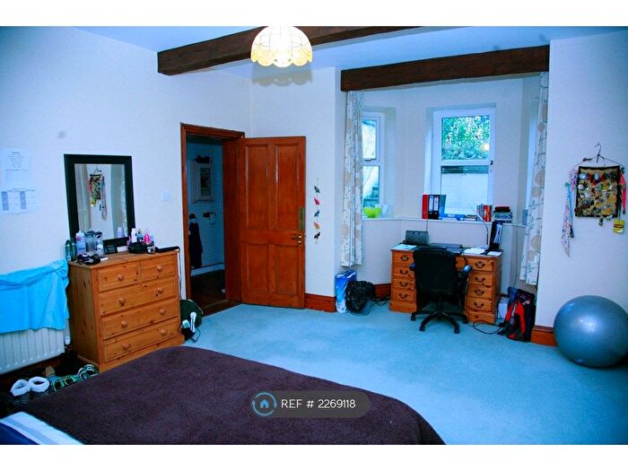 1 Bedroom Property To Rent In Moorland Road, Leeds, LS6