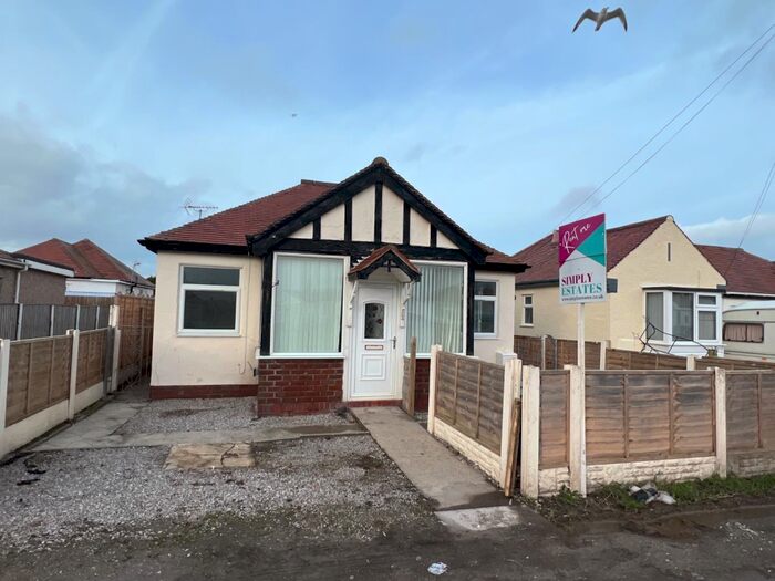 3 Bedroom Detached Bungalow To Rent In Aled Gardens, Kinmel Bay, LL18
