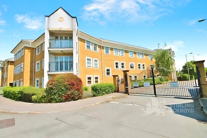 Studio To Rent In International Way, Sunbury-On-Thames, Surrey, TW16