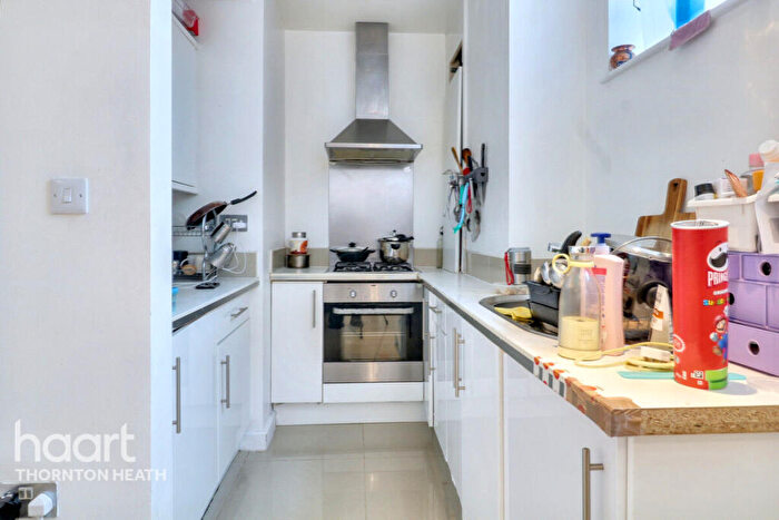2 Bedroom Flat For Sale In London Road, Thornton Heath, CR7