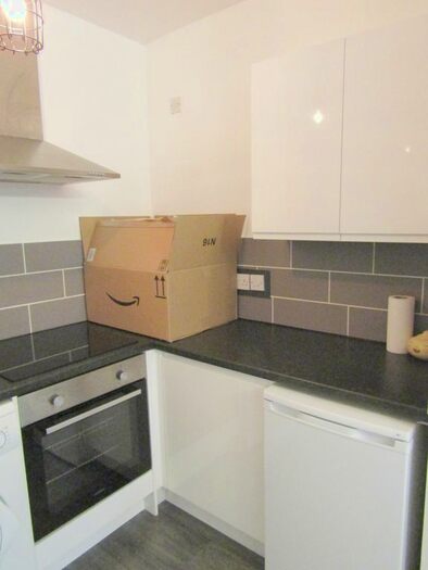 1 Bedroom Flat To Rent In Trinity Close, Leytonstone, E11