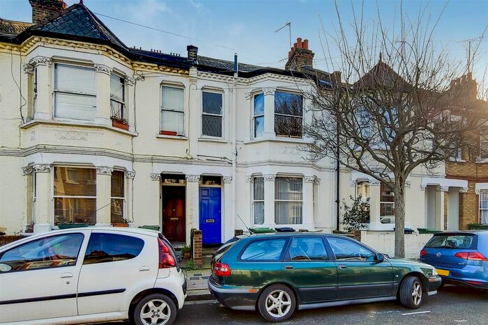 2 Bedroom Flat To Rent In Claxton Grove, London, W6